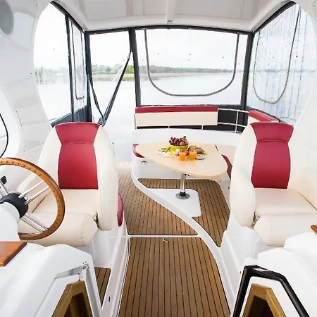 Botel Jacht Motorowy Tes 393 Illuminatus *