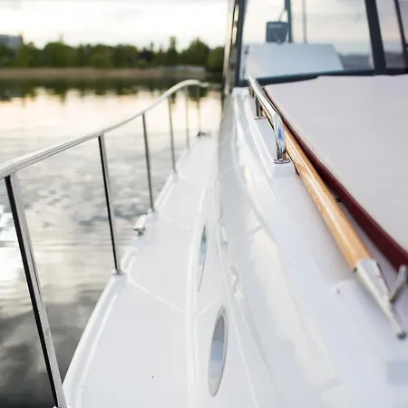 Jacht Motorowy Tes 393 Illuminatus Bateau-hôtel *